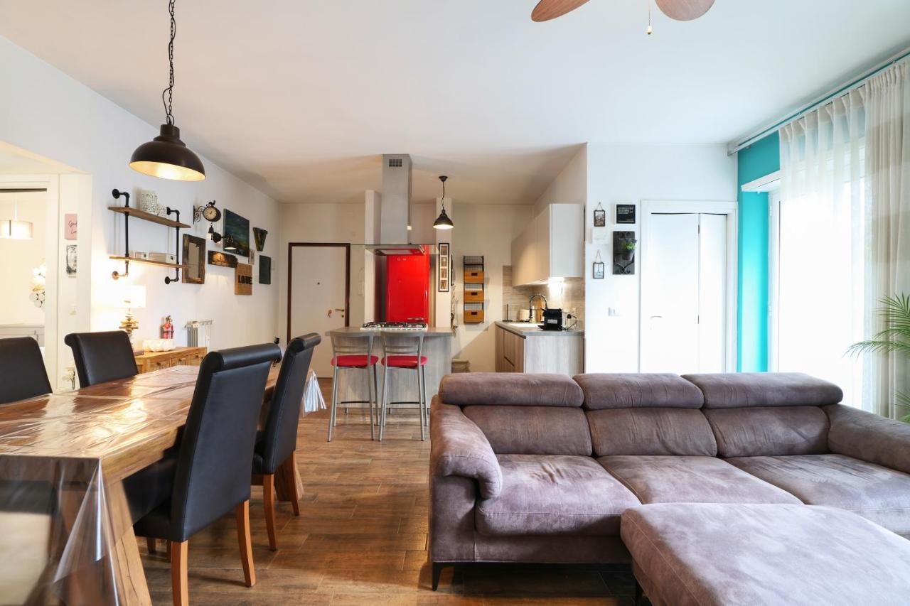 Mila Apartments Battista Milaan Buitenkant foto